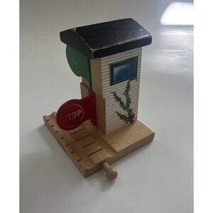 STOP & GO STATION Clickity-Clack Tracks Thomas Wooden Trains 2000s